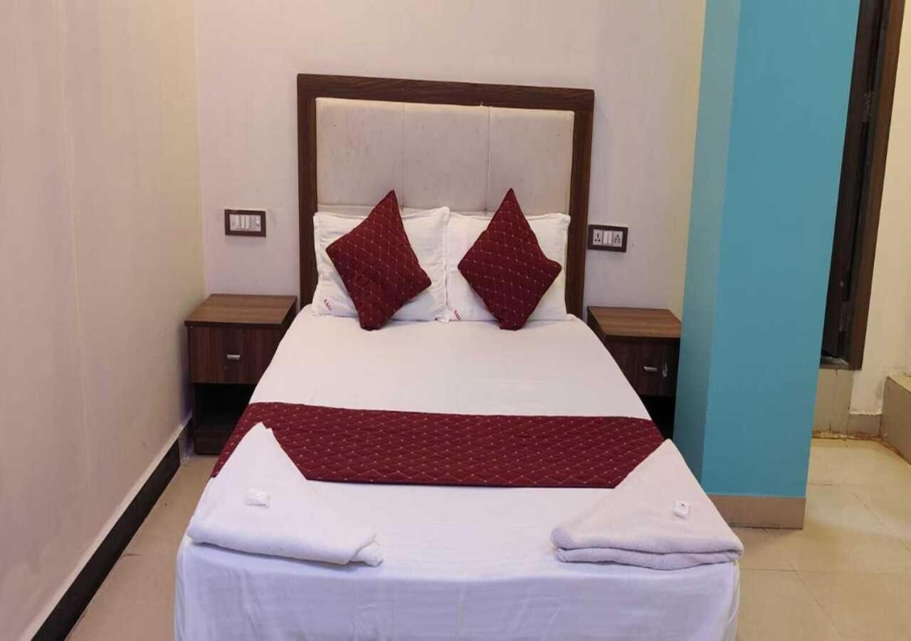 Hotel Blue Sky Residency Mumbai Exteriör bild